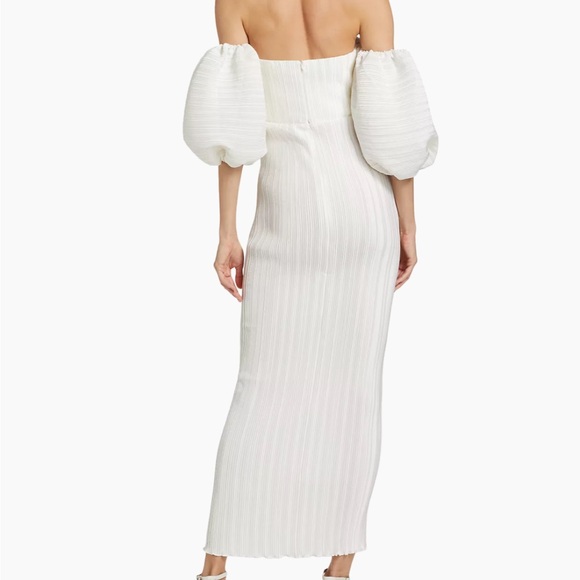 L'Idée's Sirene gown - Picture 2 of 3